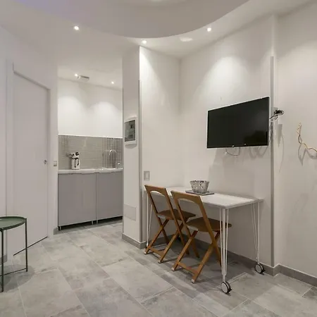 Station Elegant Flat Apartment Milan