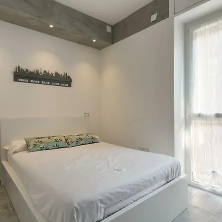 Station Elegant Flat Apartment